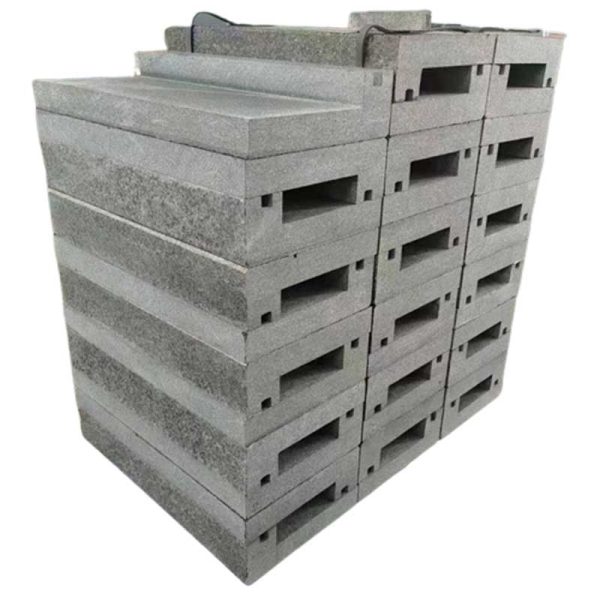 G684 Black Basalt Tile Stair Flamed